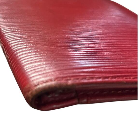 Louis Vuitton Epi Card Case Red Holder - Picture 10 of 16